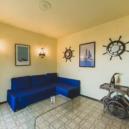 Apartment Casa Valerio *